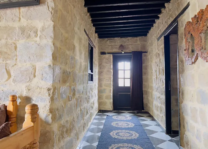 Zad Elmosafer Villa - Tunis Village